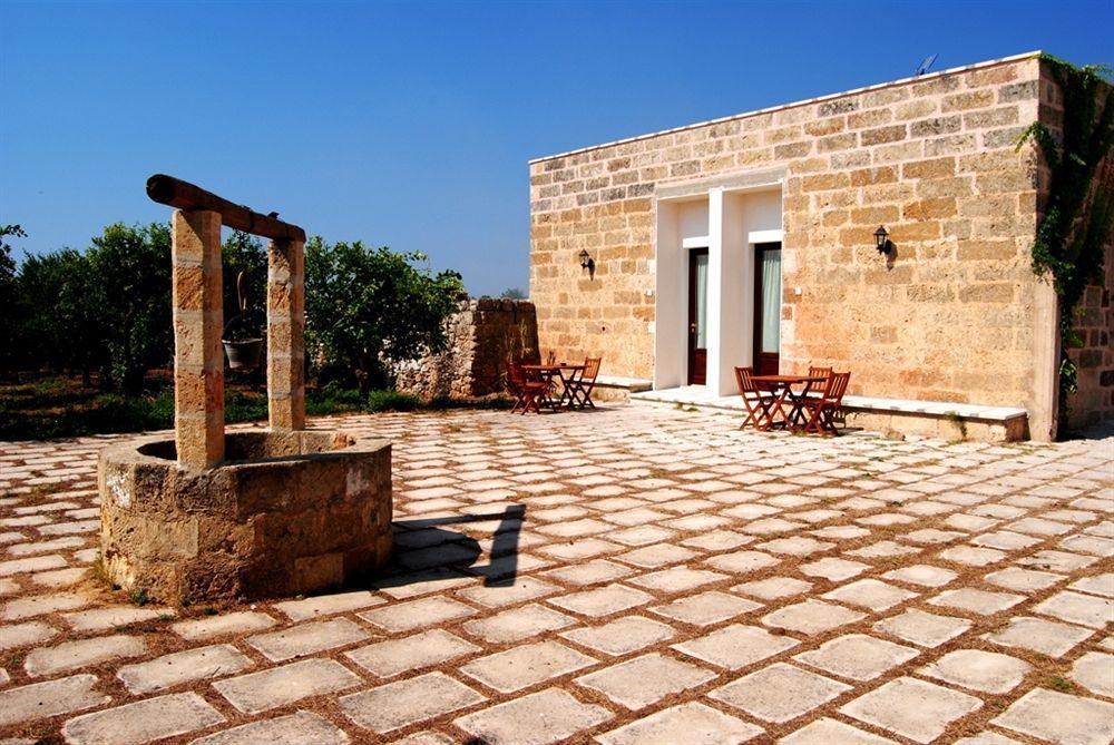 Bio-Agriturismo masseria La Palombara Salve Exterior foto